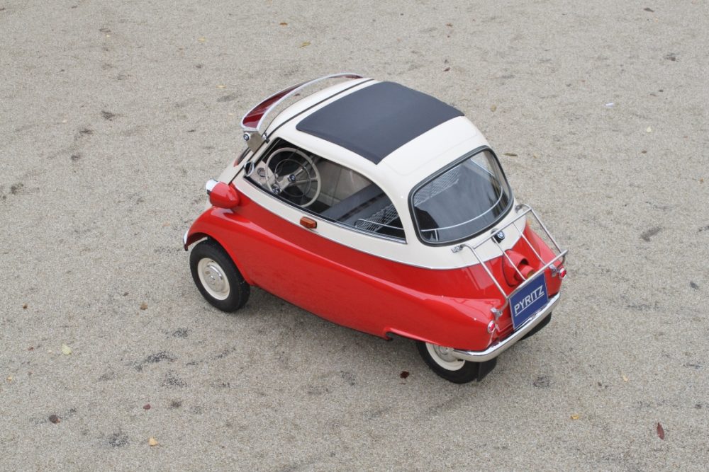 Miniature BMW Isetta 250 1/18 Revell – Version TSV Munich 1860 – Rare